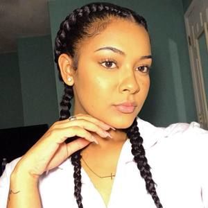 Meet your Posher, Candace